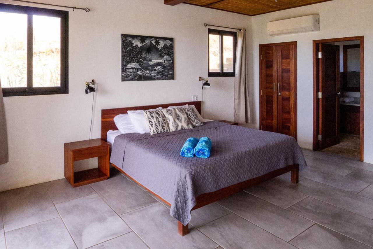 Casa Margarita - Stylish 3-Bdrm Home - Pool, Ocean & Sunset Views Сан Хуан дел Сур Екстериор снимка